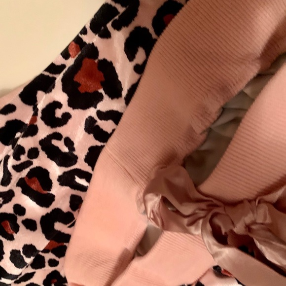 Rose Leopard Pj Lounge Set- LAST ONE ! - Picture 15 of 15